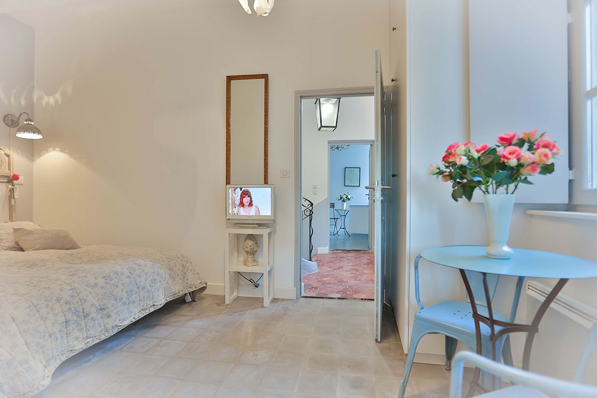 Tuile a flat to rent in Gordes